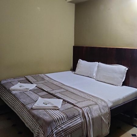 Hotel Caveri Comfort Inn Мадикери Екстериор снимка