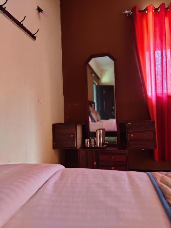 Hotel Caveri Comfort Inn Мадикери Екстериор снимка