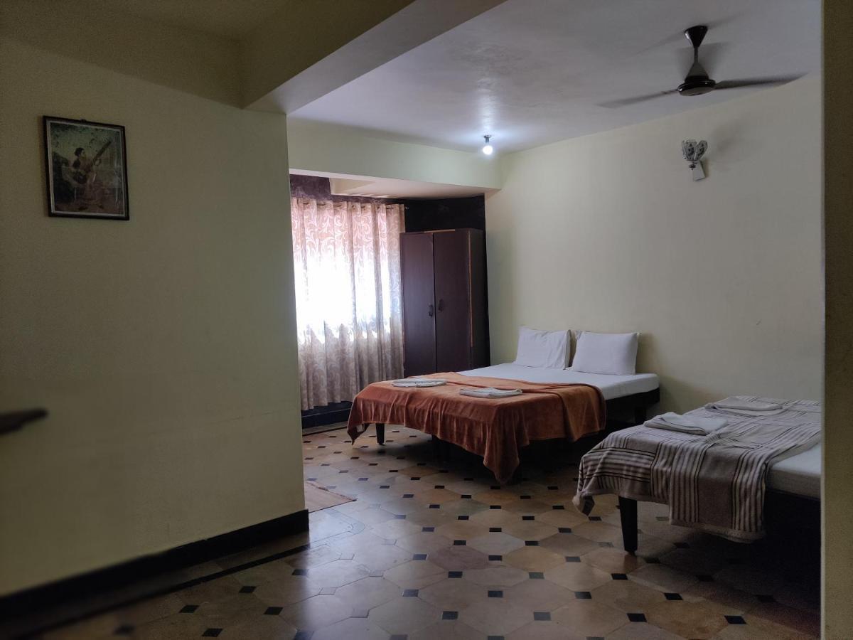 Hotel Caveri Comfort Inn Мадикери Екстериор снимка