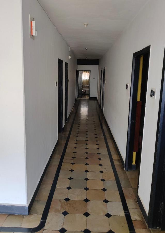 Hotel Caveri Comfort Inn Мадикери Екстериор снимка