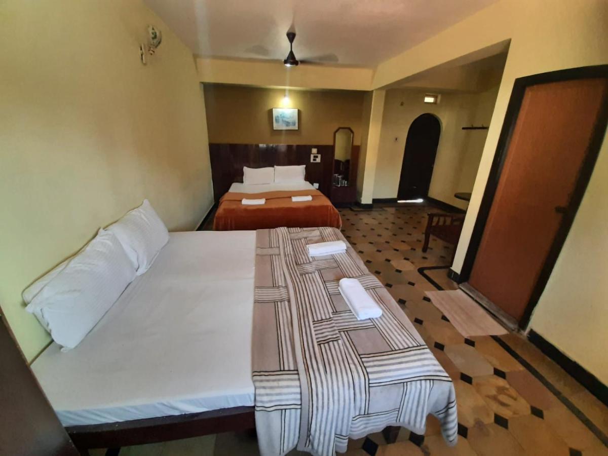 Hotel Caveri Comfort Inn Мадикери Екстериор снимка