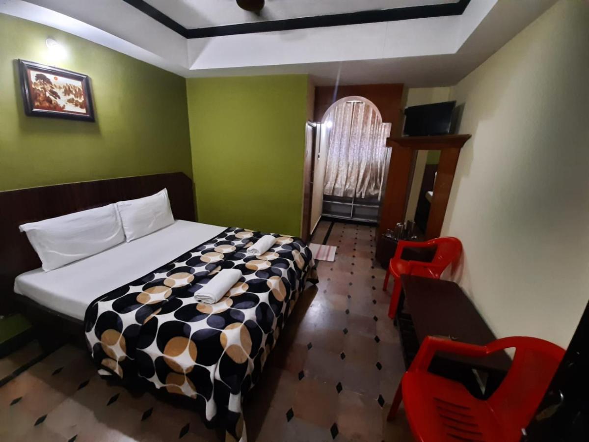 Hotel Caveri Comfort Inn Мадикери Екстериор снимка