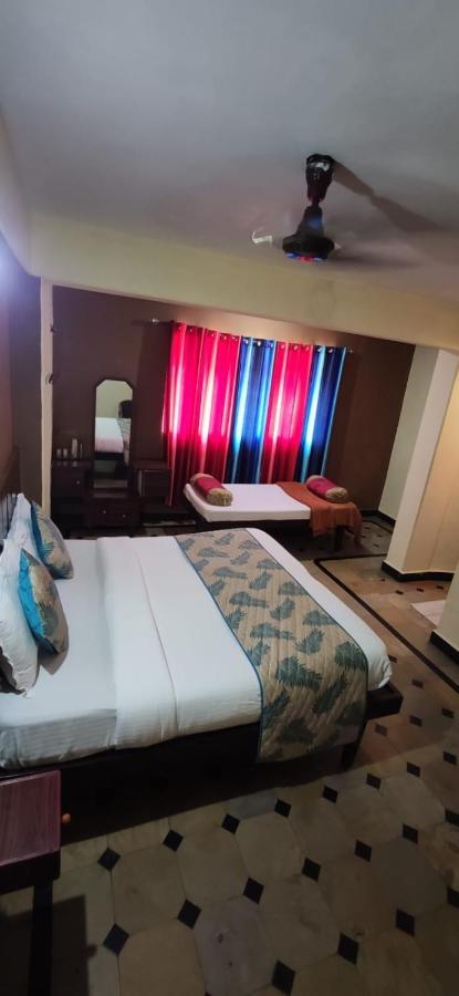 Hotel Caveri Comfort Inn Мадикери Екстериор снимка